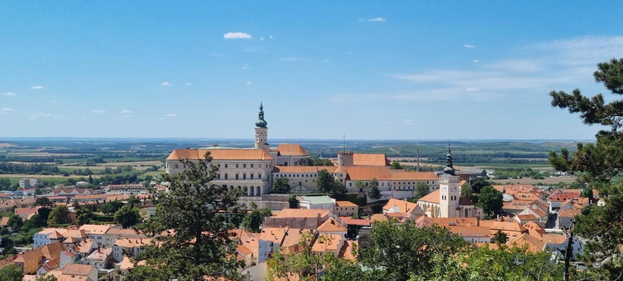 Apartman Viktorie Apartment Mikulov Exterior foto